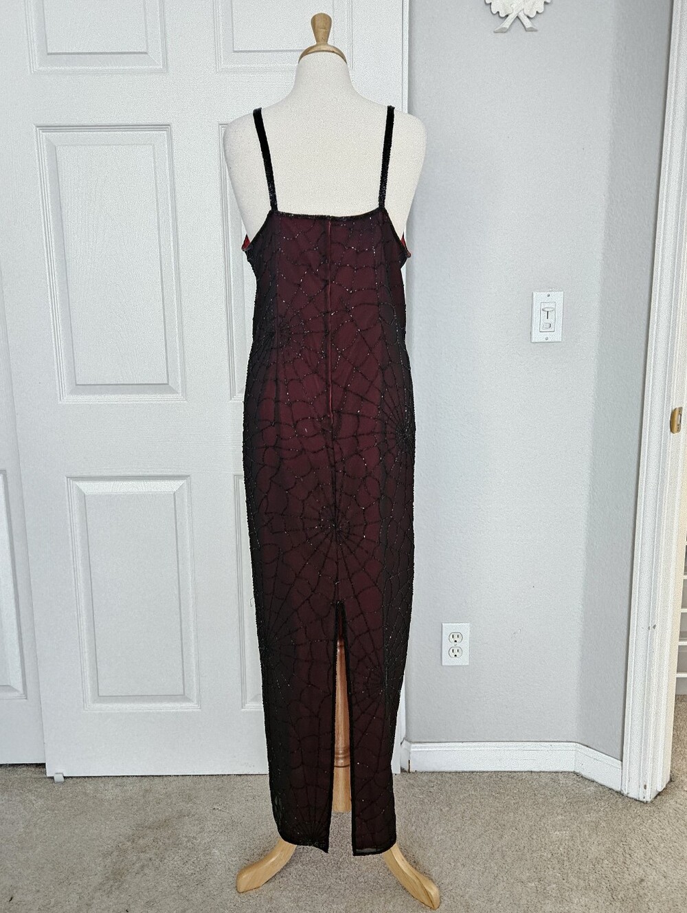 Vintage Black and Red Beaded Spiderweb Gown Size L XL Spider Web Cobweb Dress - Picture 4 of 9